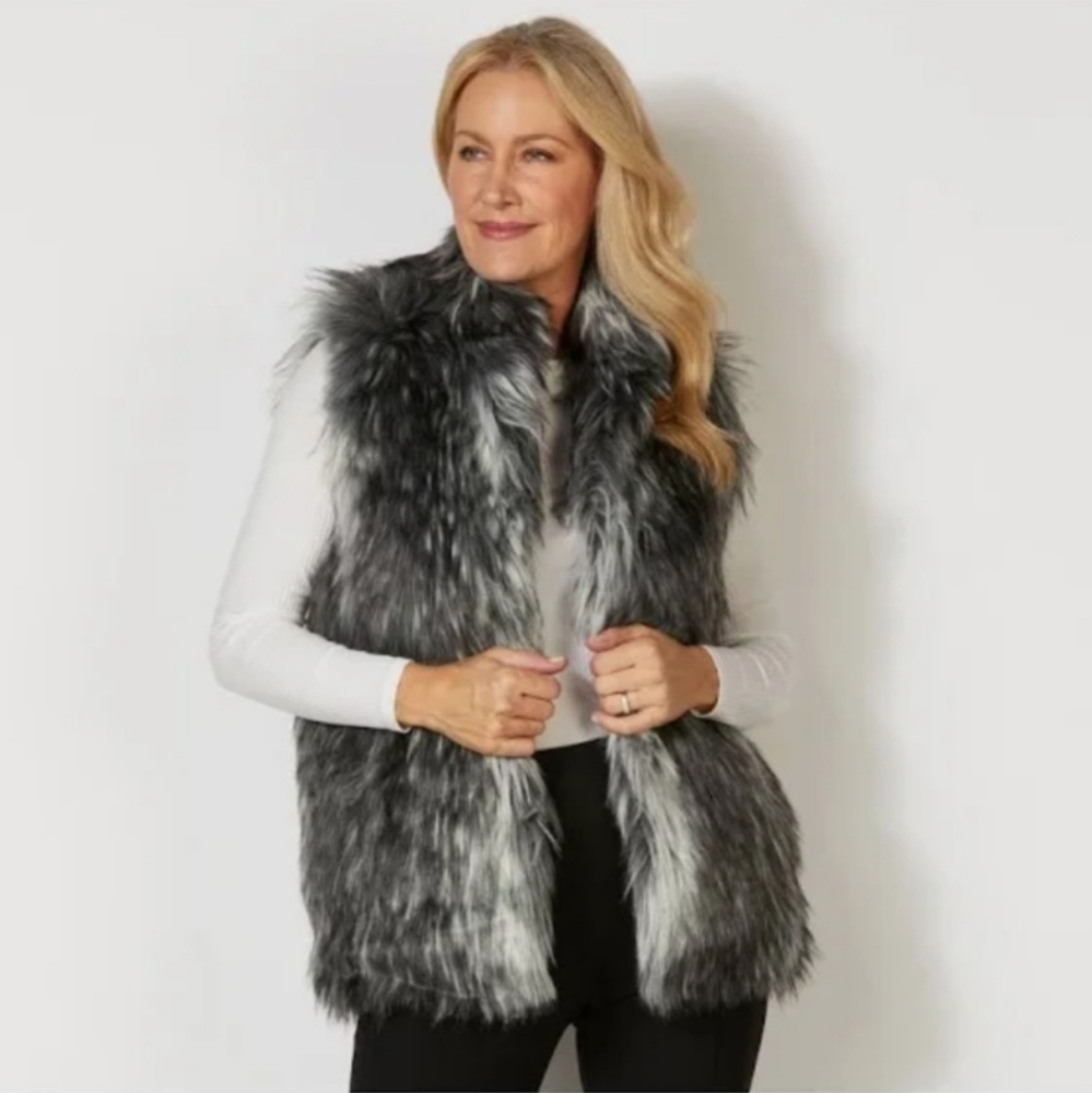 Beautiful Fauxfur Vest